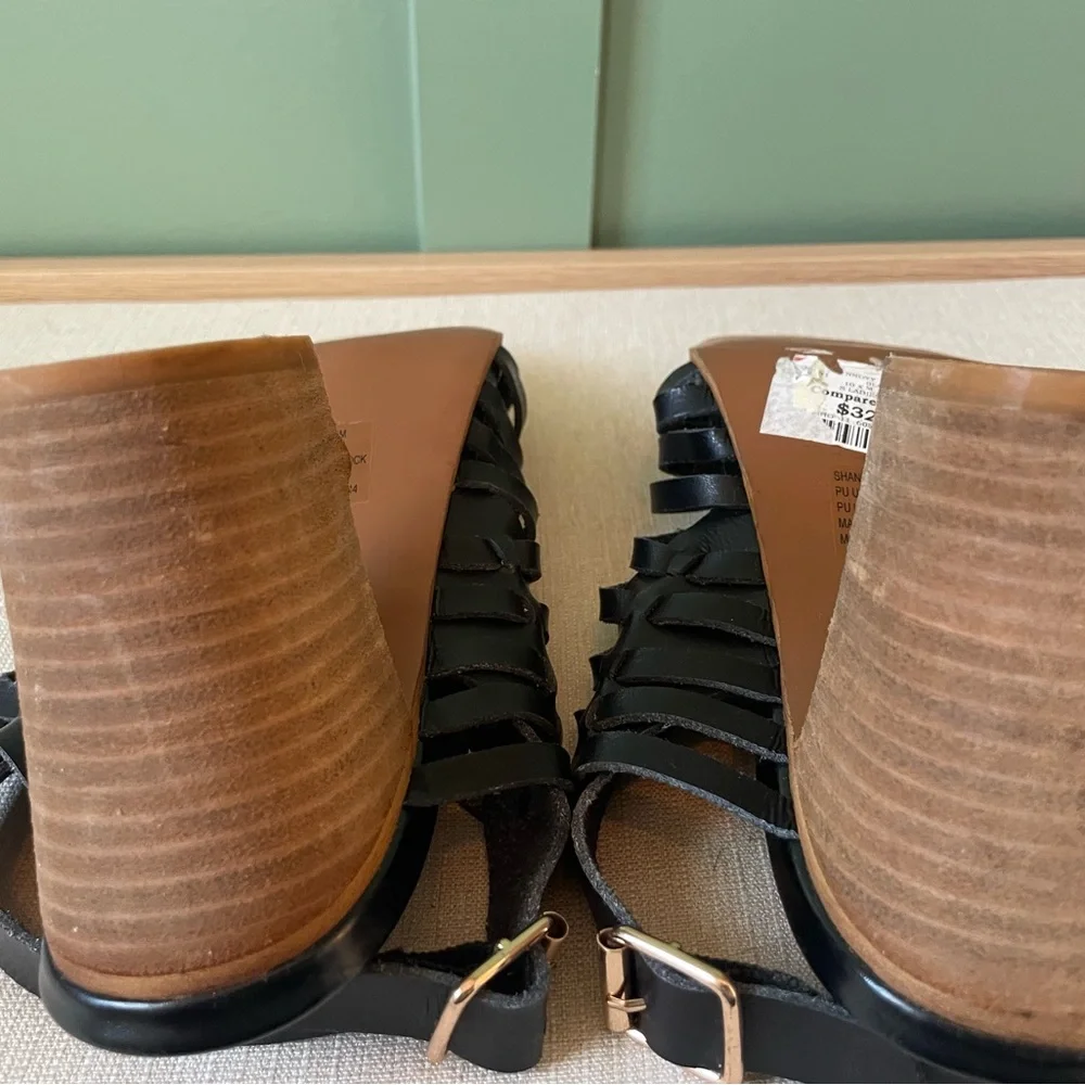 Steve Madden Strappy Black Sandals - Picture 5 of 6